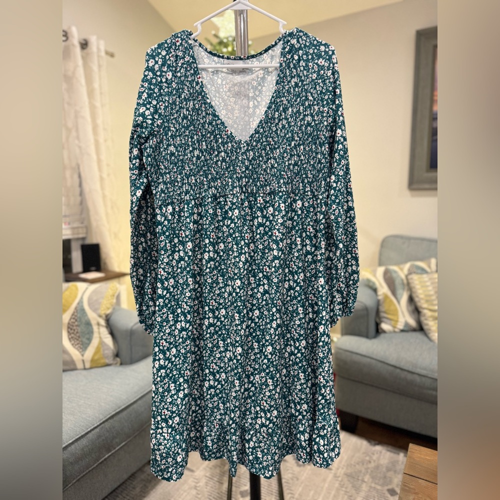Chic Teal Floral Maternity Dress
